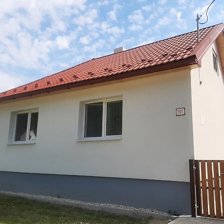 Babickin Dom Vila Medzilaborce Exterior foto